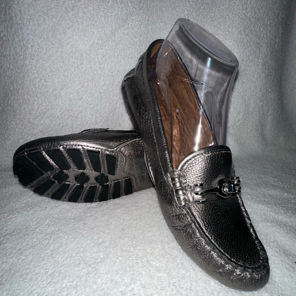 Coach Arlene loafers,  Arlene Driving Moccasin style in Pewter/silver leather